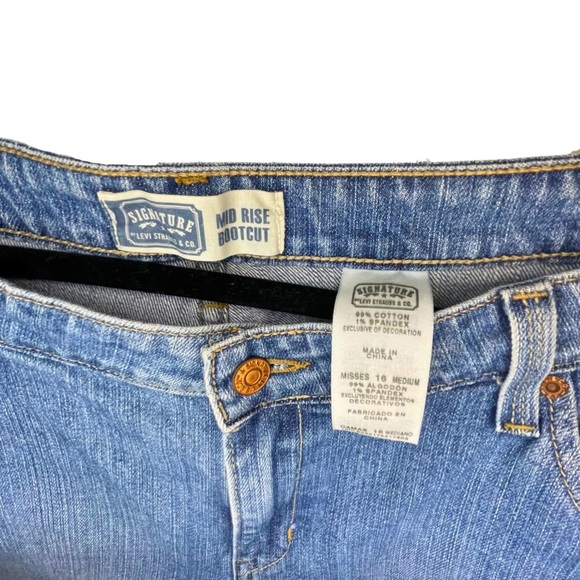 Signature Levi Strauss & Co Midrise Bootcut misses 16 Medium Waist 36” PRELOVED - Picture 2 of 10